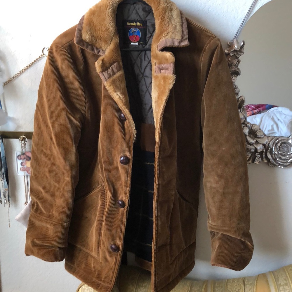 Brown fur and corduroy trucker jacket 🧥